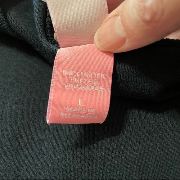 Target Black Long Sleeve Heart Print Shirt with Red and Pink Hearts. Size Medium - Picture 7 of 10